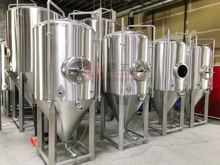 1000L cooling jacket stainless steel insulated vertical isobaric fermentation tankUnitank Buy